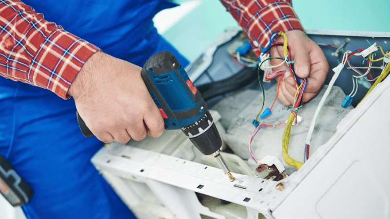 Gaziosmanpaşa Franke Franke çamaşır makinesi kart tamiri – Su almama arızası orijinal parça ile giderildi. - Teknik servis örneği